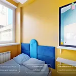 Kapsuly Aparthostel ホステル *
