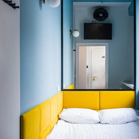 Kapsuly Aparthostel * Warschau