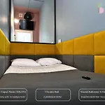 Kapsuly Aparthostel *