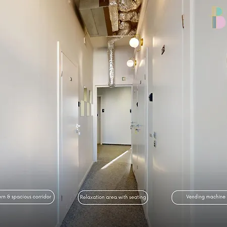 Kapsuly Aparthostel * Varsó